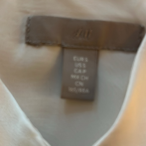 H&M Criss Cross Back Solid Ivory Satin Cami Top Size Small - Picture 2 of 3